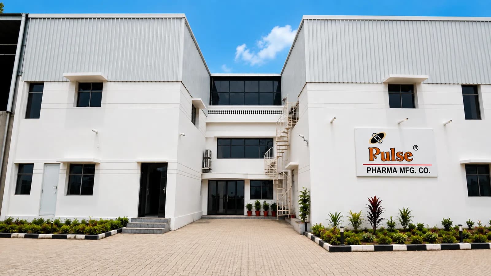 Pulse Pharma Mfg. Co. factory building, Himatnagar, Gujarat